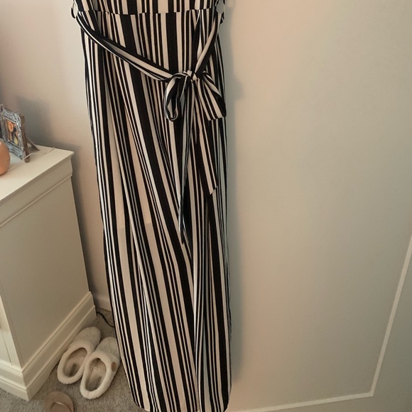 Size large pant jumpsuit. - Picture 1 of 4